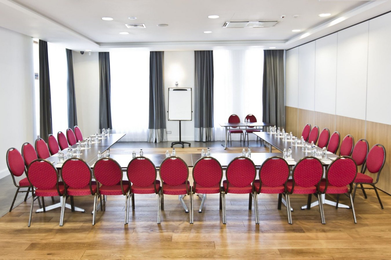 Mercure Wiazowna Brant sala konferencyjna