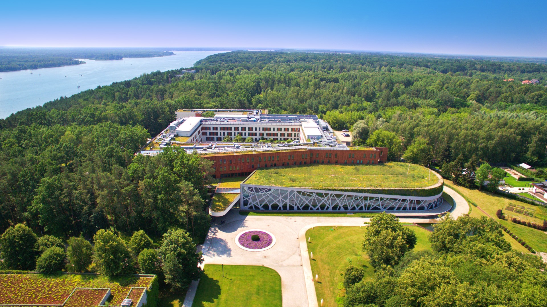 Hotel Narvil Conference & Spa Serock obiekt z terenem zielonym na eventy plenerowe