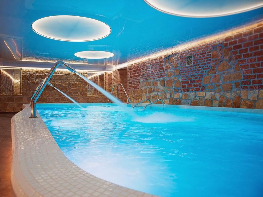 Palac Brunow Lwowek Slaski spa