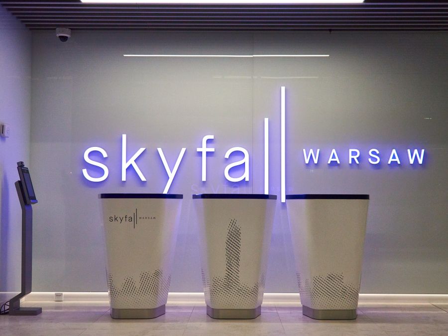 Skyfall Warsaw Warszawa recepcja