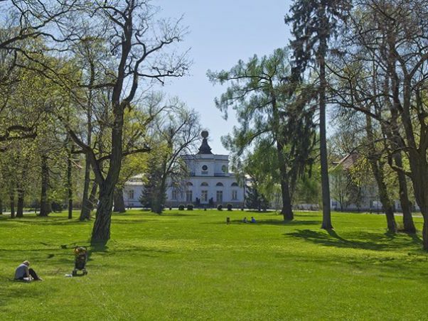 Dom Zjazdów i Konferencji PAN Jabłonna sale konferencyjne