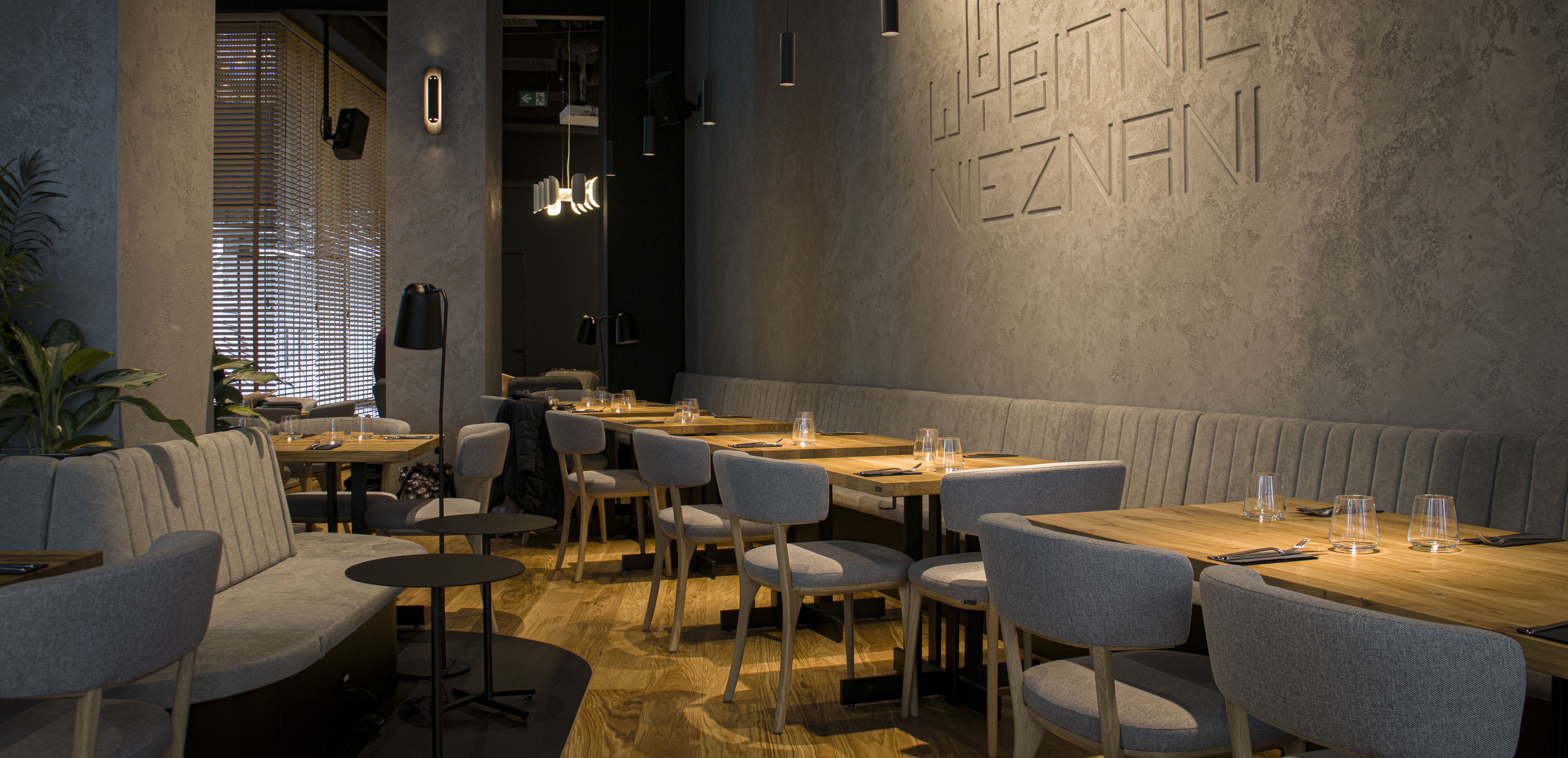 Wybitnie Nieznani obiekt eventowy wnętrza